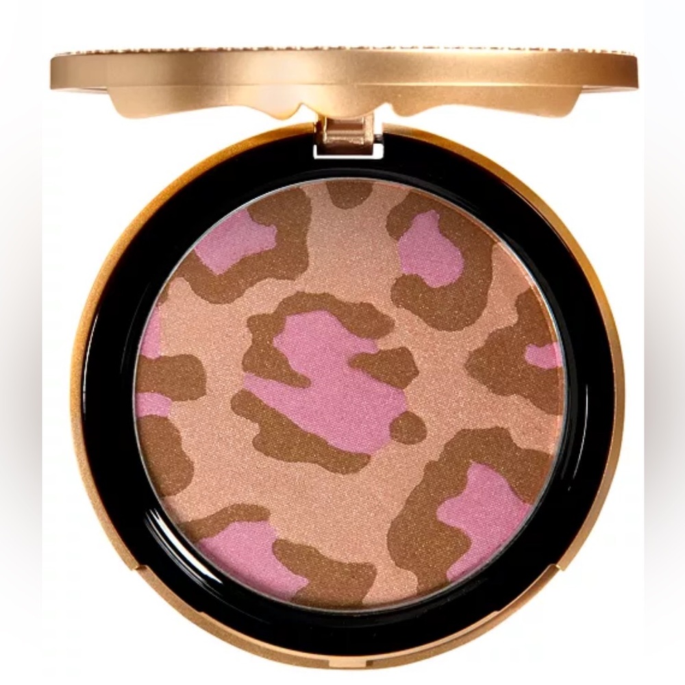 Too faced Pink Leopard Blushing Bronzer 🐆🌸 New